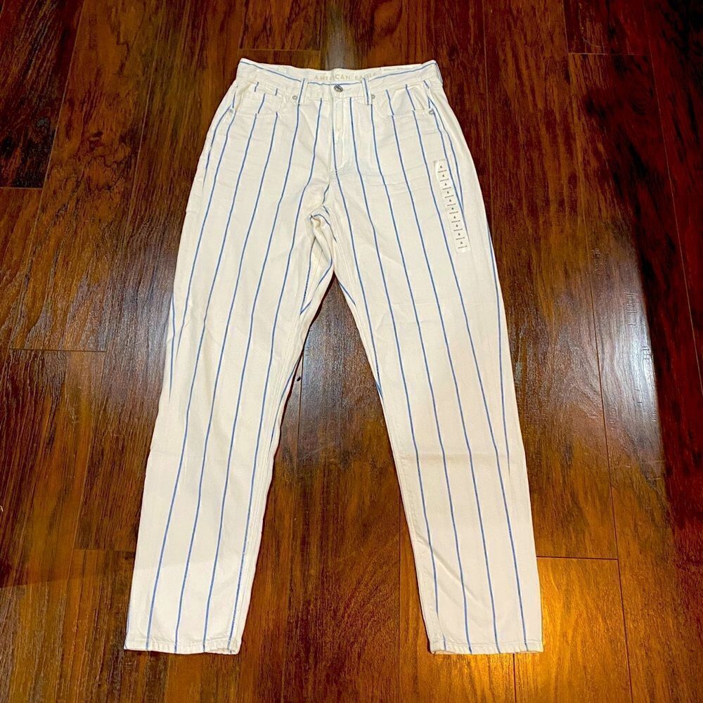NWT American Eagle White striped Mom Jeans size 6